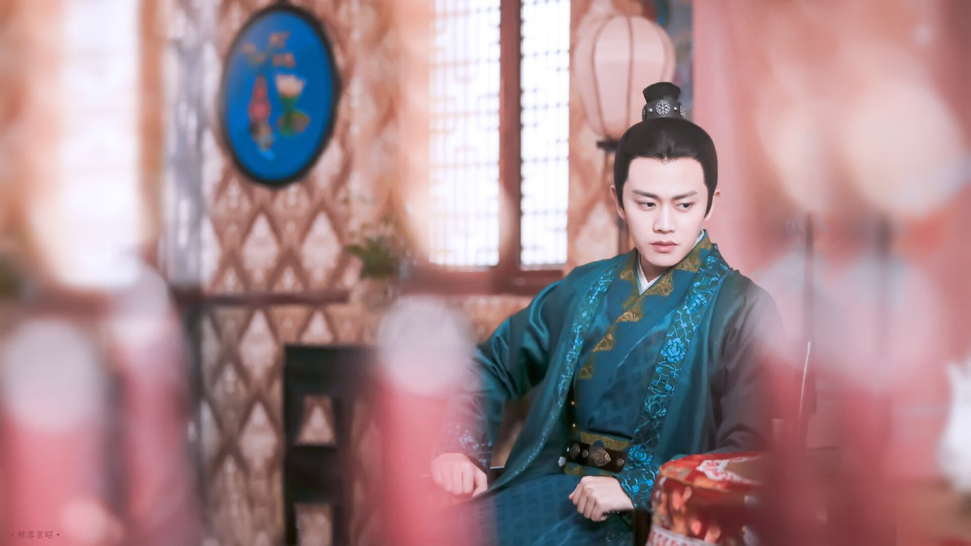 kaiyun中国官方网站-国外极限滑翔伞竞赛,空中飞翔的极限体验,国外滑翔伞哪里好玩